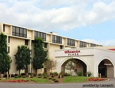 ***  Ramada Plaza Hotel コロンバス 米国